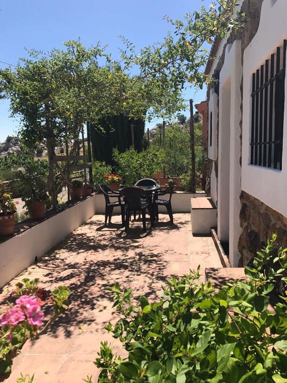 Cortijo Nuevo Alojamiento Rural Cuevas del Becerro Exterior photo